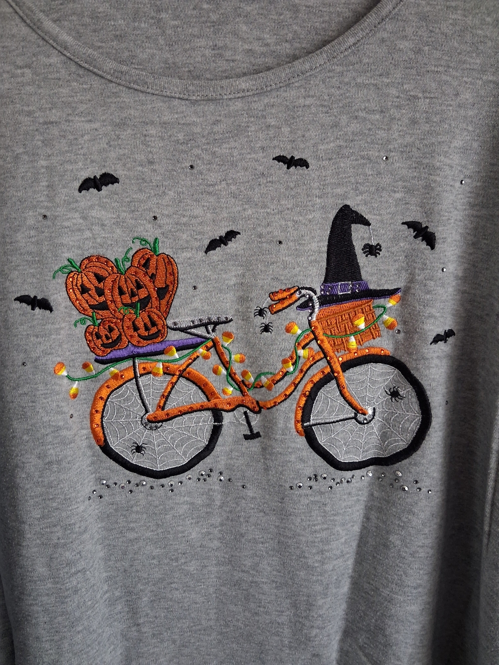 Quacker Factory Grey Rhinestones Halloween Pumpkin Bike Tee Top - Picture 2 of 7